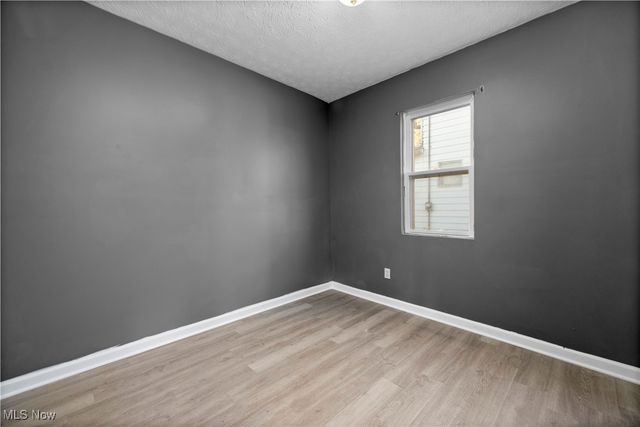 316 W 10th Street, Lorain, OH 44052