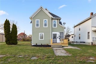 316 W 10th Street, Lorain, OH 44052