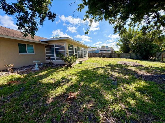 4892 GREENCROFT ROAD, Sarasota, FL 34235