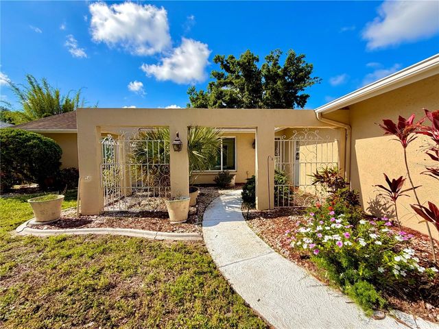 4892 GREENCROFT ROAD, Sarasota, FL 34235