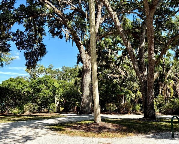 4892 GREENCROFT ROAD, Sarasota, FL 34235