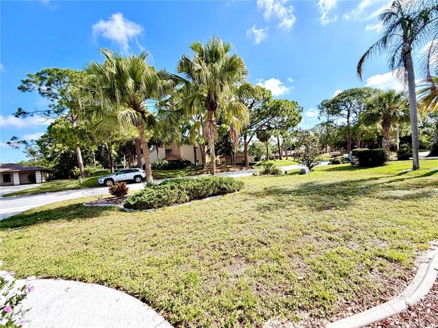 4892 GREENCROFT ROAD, Sarasota, FL 34235