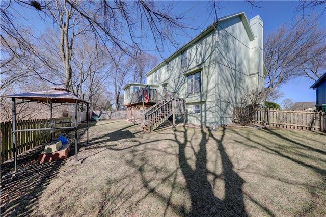 11809 W 115 Street, Overland Park, KS 66210