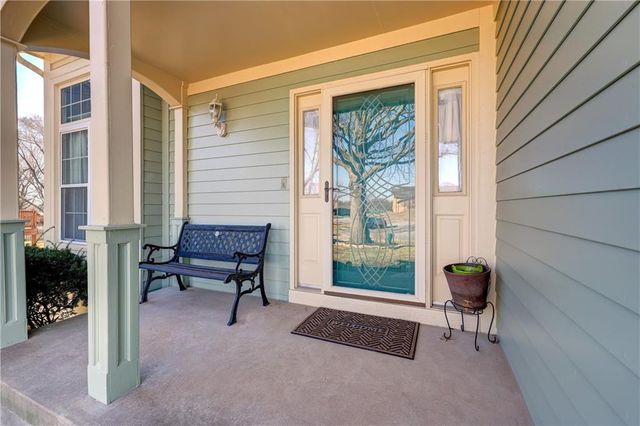 11809 W 115 Street, Overland Park, KS 66210