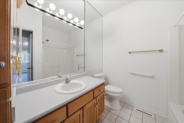 1582 Lilac Court, Hobart, IN 46342