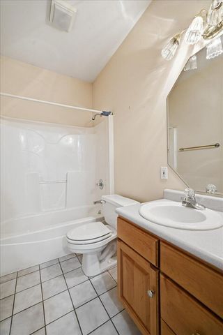 1582 Lilac Court, Hobart, IN 46342