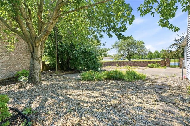 1582 Lilac Court, Hobart, IN 46342