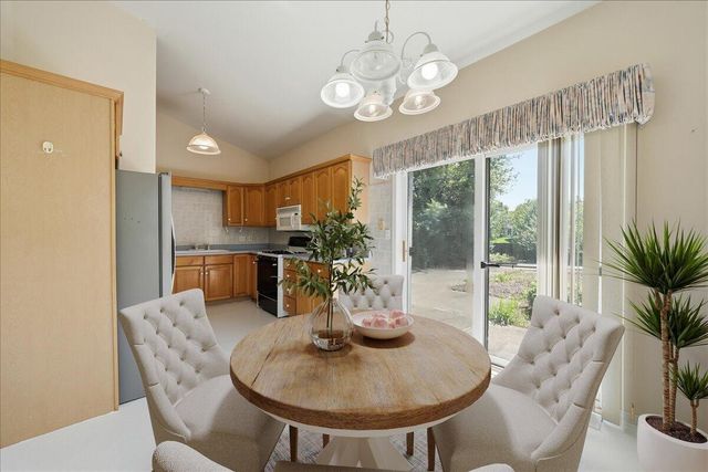 1582 Lilac Court, Hobart, IN 46342