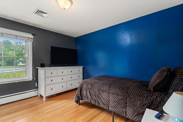 24 Barberry Drive, Seekonk, MA 02771