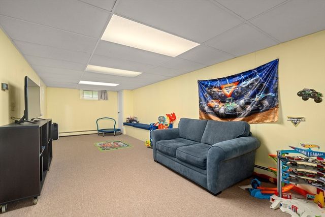 24 Barberry Drive, Seekonk, MA 02771
