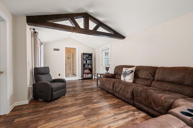 24 Barberry Drive, Seekonk, MA 02771