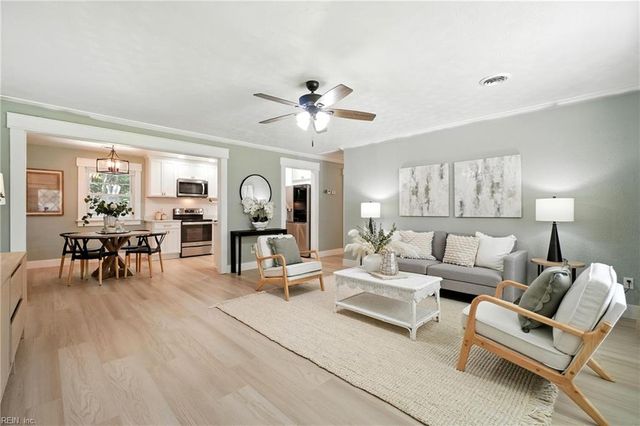 2827 Lambert TRL, Chesapeake, VA 23323