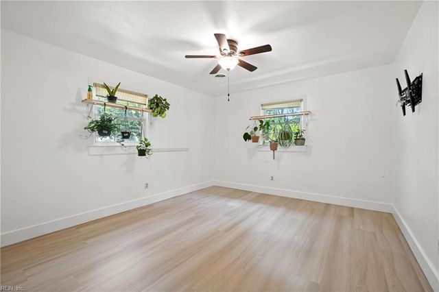 2827 Lambert TRL, Chesapeake, VA 23323