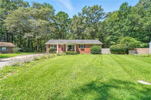 2827 Lambert TRL, Chesapeake, VA 23323