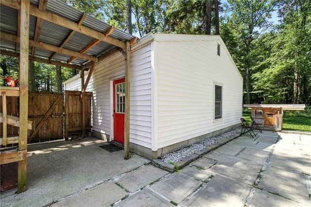 2827 Lambert TRL, Chesapeake, VA 23323