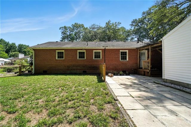 2827 Lambert TRL, Chesapeake, VA 23323