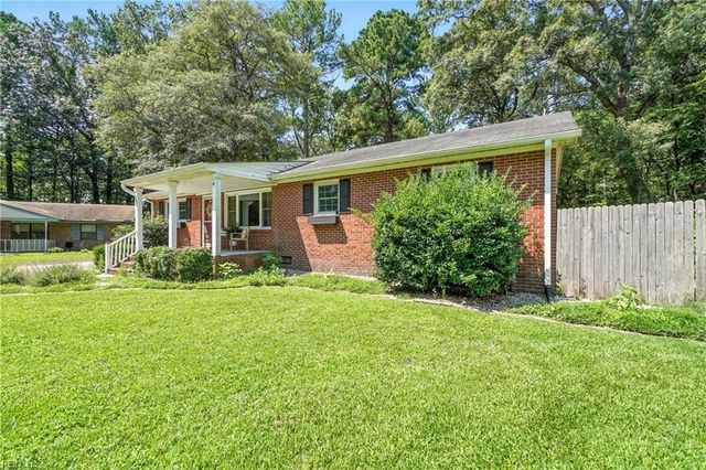 2827 Lambert TRL, Chesapeake, VA 23323