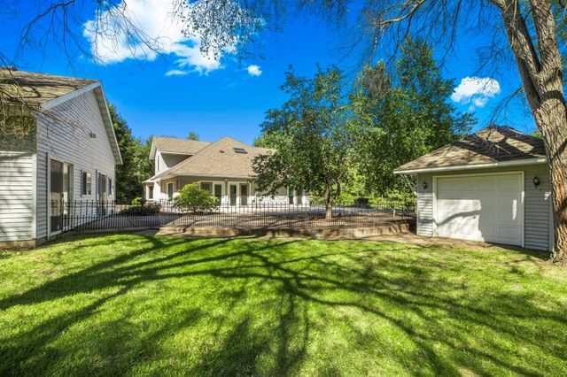 5110 River Road NE, Sauk Rapids, MN 56379