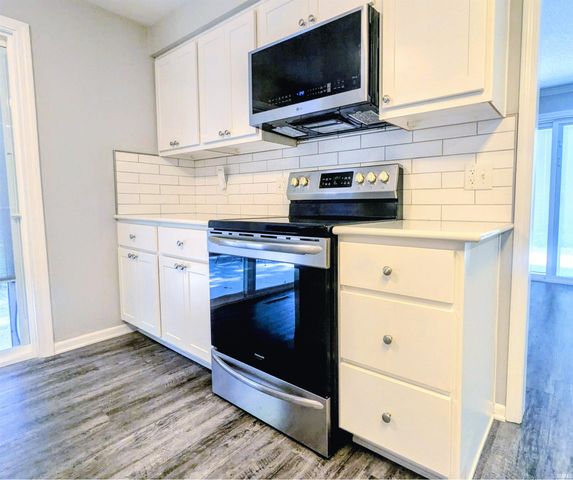 5114 W Arlington Park Boulevard, Fort Wayne, IN 46835