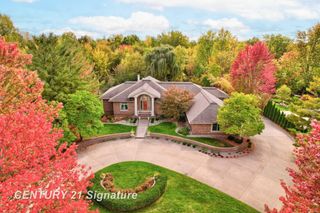 21 Sawmill Creek Trail, Saginaw, MI 48603