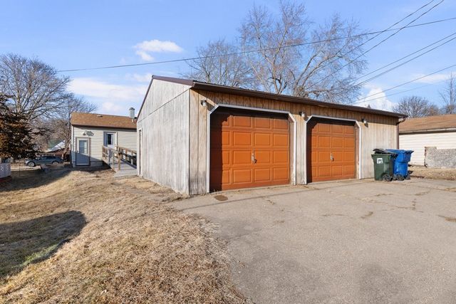 3223 McKinley Avenue, Davenport, IA 52802