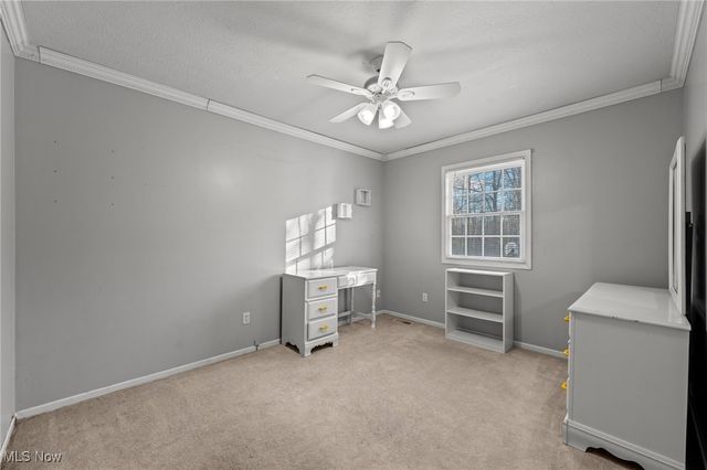 9201 Old Meadow Drive, Chagrin Falls, OH 44023