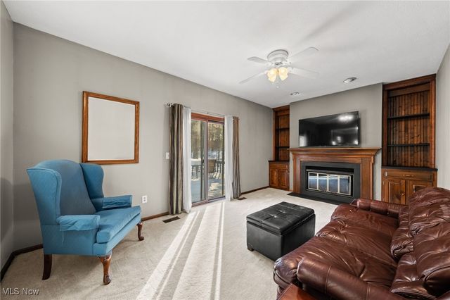 9201 Old Meadow Drive, Chagrin Falls, OH 44023