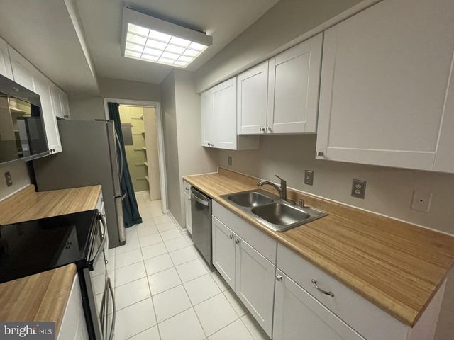 12288 WADSWORTH WAY, Woodbridge, VA 22192