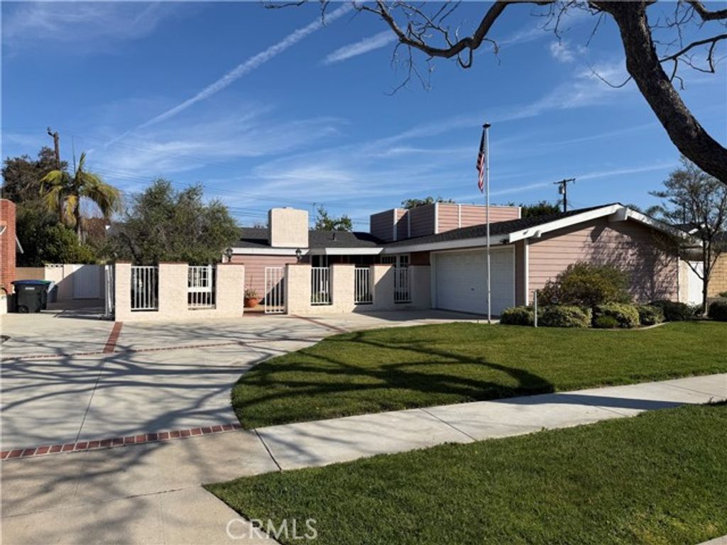 3181 Blume, Rossmoor Socal, CA 90720