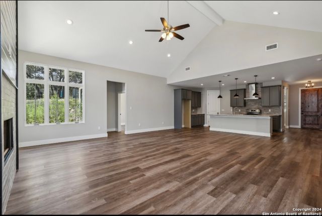 750 la paloma, Canyon Lake, TX 78133