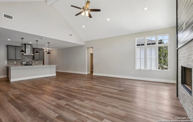 750 la paloma, Canyon Lake, TX 78133