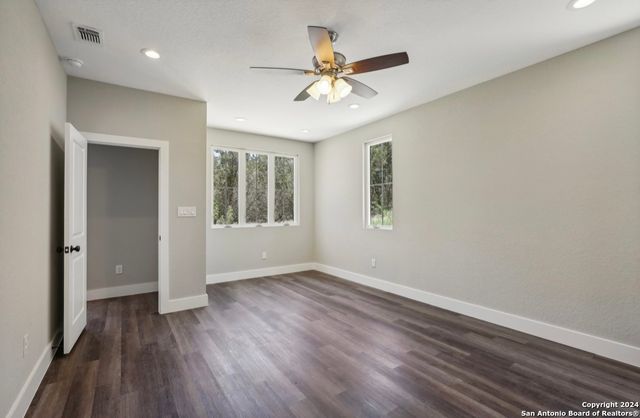 750 la paloma, Canyon Lake, TX 78133