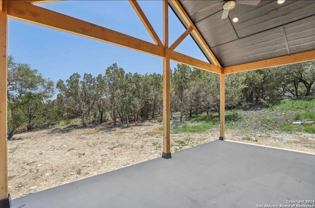 750 la paloma, Canyon Lake, TX 78133