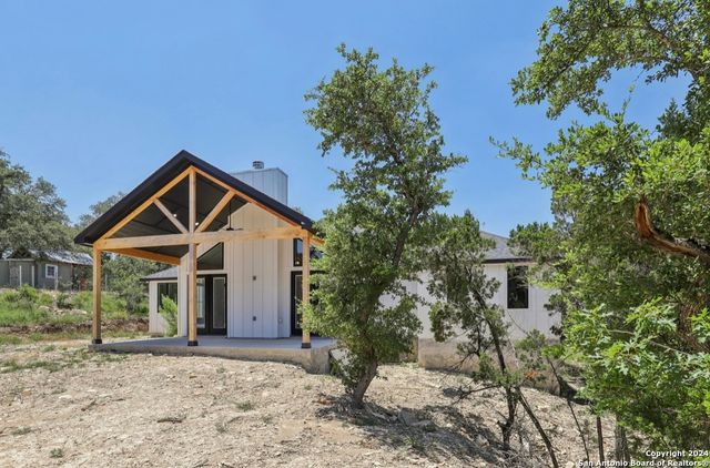 750 la paloma, Canyon Lake, TX 78133