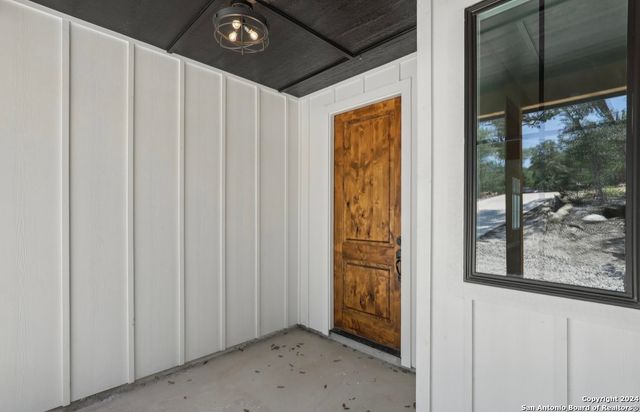 750 la paloma, Canyon Lake, TX 78133