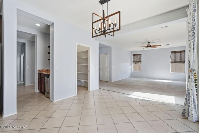 725 W Camino Tunera, Sahuarita, AZ 85629