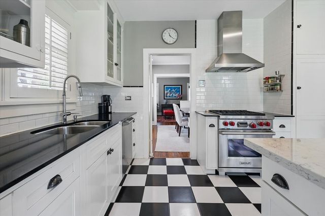 3418 Worth Hills Drive, Fort Worth, TX 76109