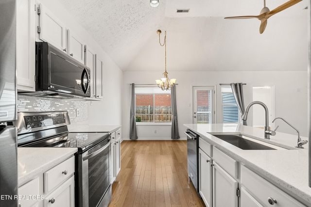 3015 Springtime Way, Knoxville, TN 37912