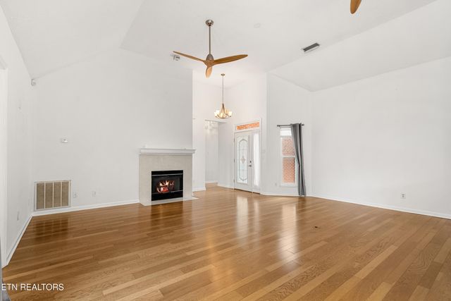 3015 Springtime Way, Knoxville, TN 37912