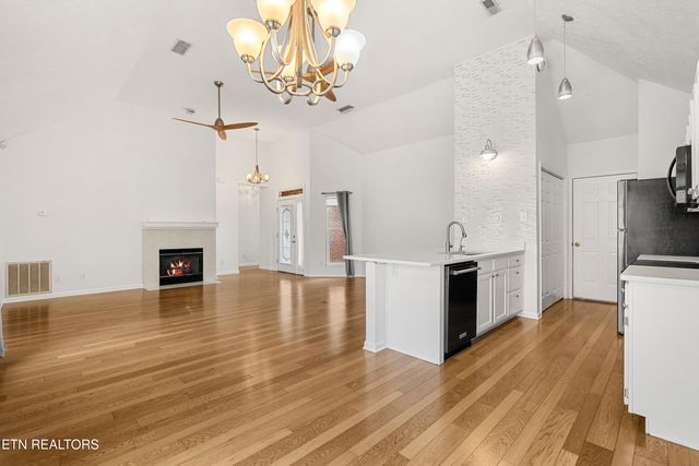 3015 Springtime Way, Knoxville, TN 37912