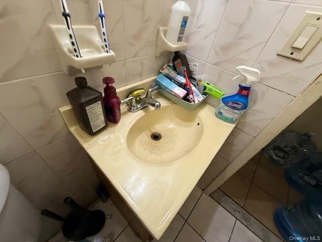 2120 Clinton, Bronx, NY 10457