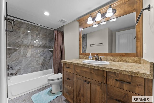 1917 Lexington Avenue, Idaho Falls, ID 83404