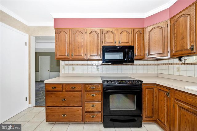 10901 HOPEWELL RD, Hagerstown, MD 21740