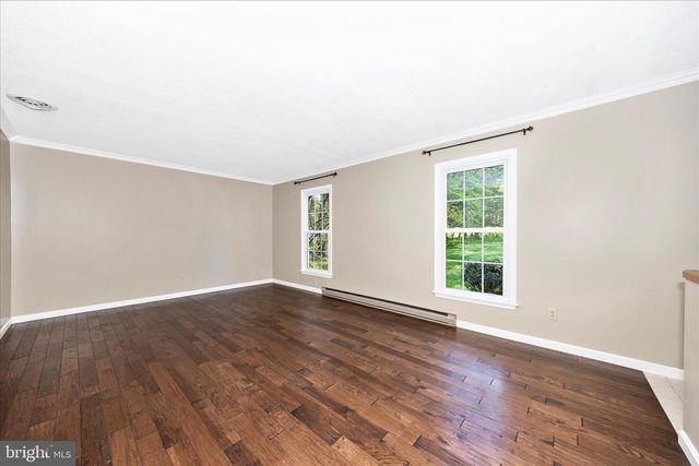 10901 HOPEWELL RD, Hagerstown, MD 21740