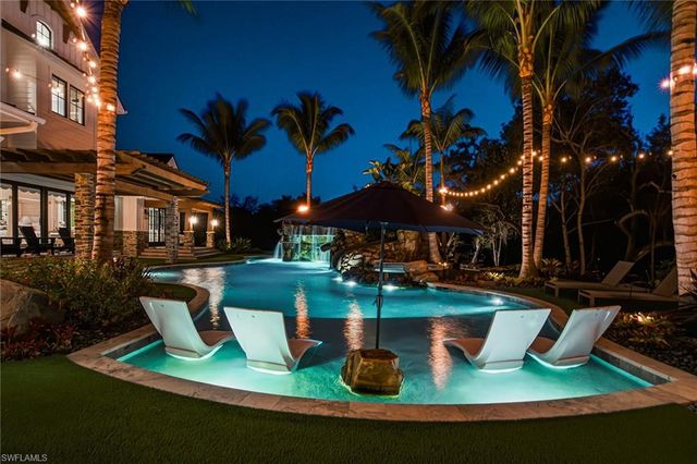 325 Cocohatchee BLVD, Naples, FL 34110