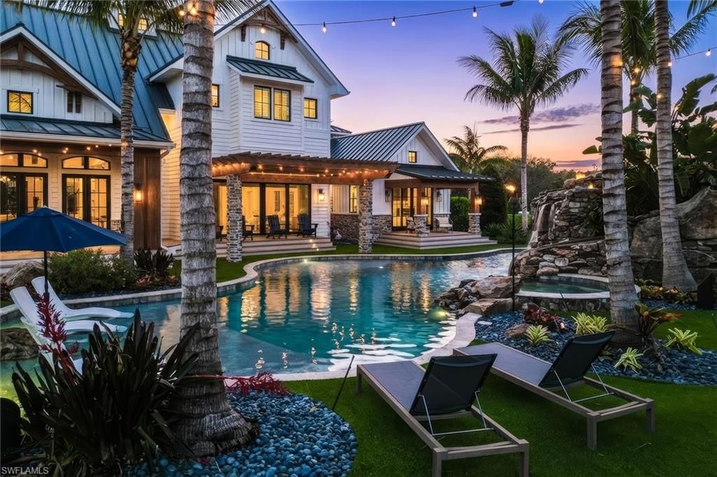 325 Cocohatchee BLVD, NAPLES, FL 34110 — photo 2