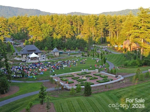 56 Ramble Way, Asheville, NC 28803