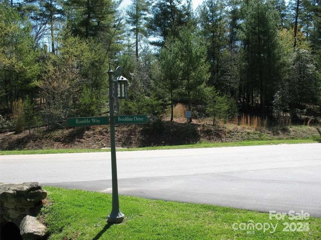 56 Ramble Way, Asheville, NC 28803