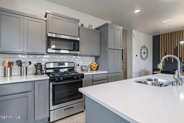 930 BICKNOR Place, El Paso, TX 79928