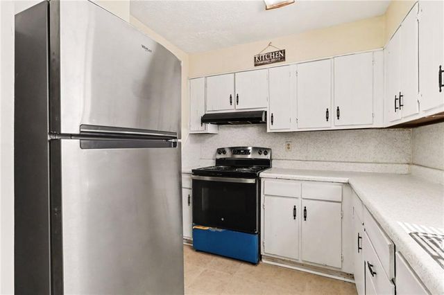 1388 Wood Circle S, Morrow, GA 30260